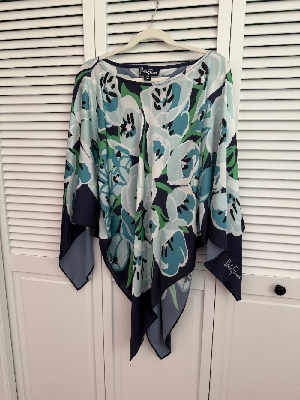 Lesley Evers Classic Scarf Top in Blue Tulip